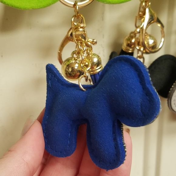 NWT Puffy Puppy Bling Tassel Keychain! 4 Color Choices! - Picture 6 of 16